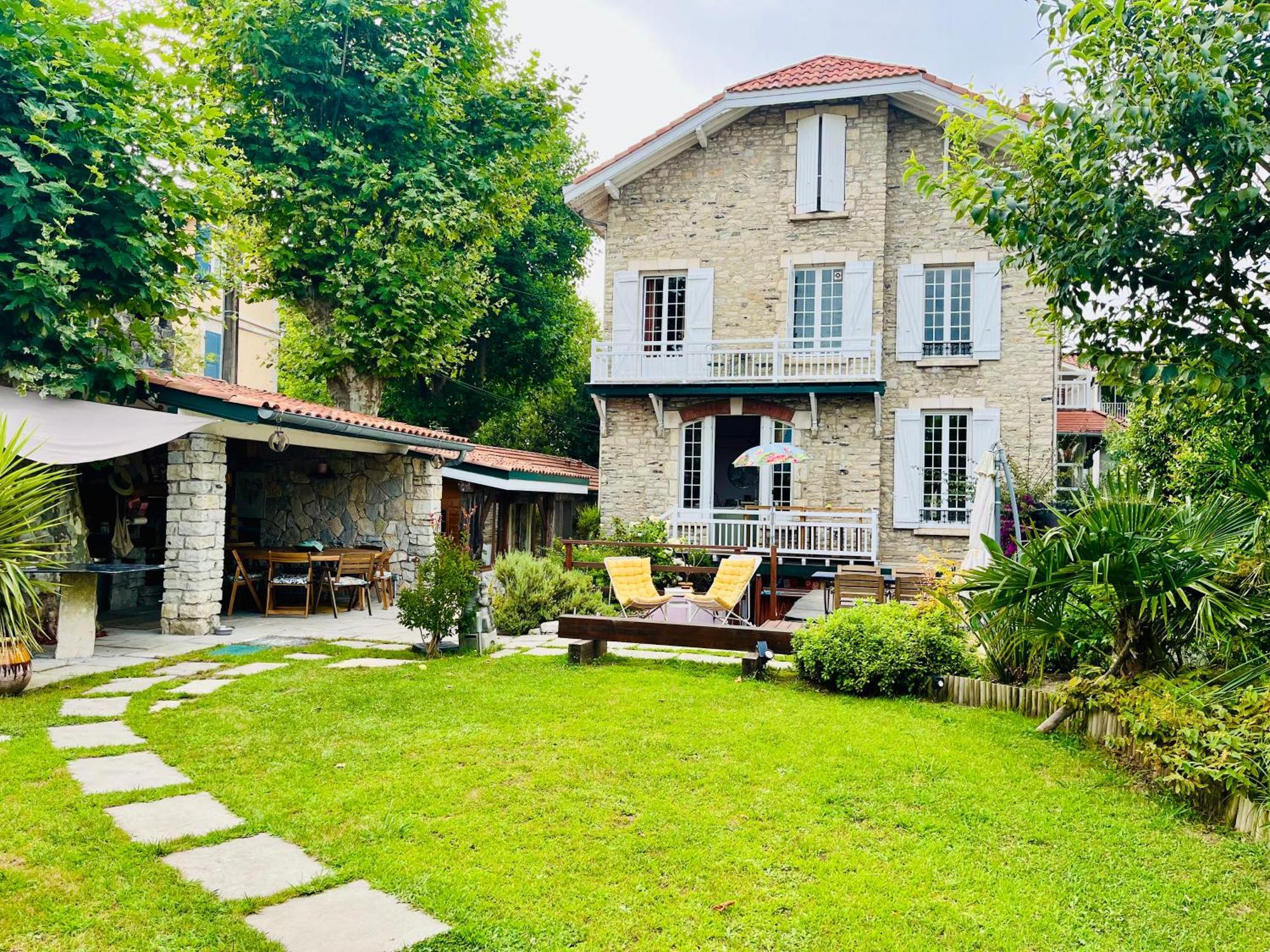 Villa Ajna بايون المظهر الخارجي الصورة